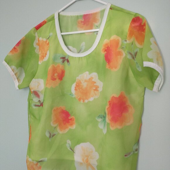NWOT Sweet Girl Sheer Floral Blouse Size M - Picture 1 of 3